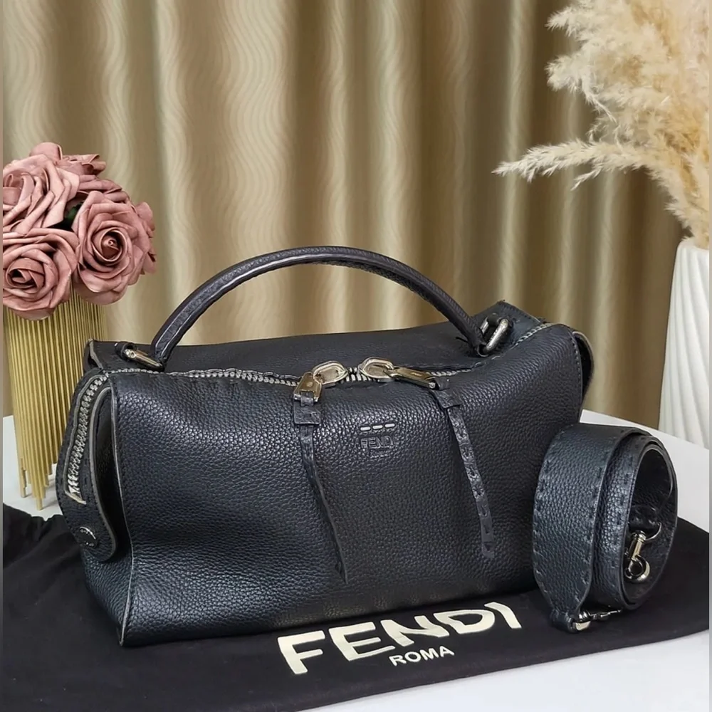 FENDI LEATHER SALLERIA HANDBAG 2WAY BAG